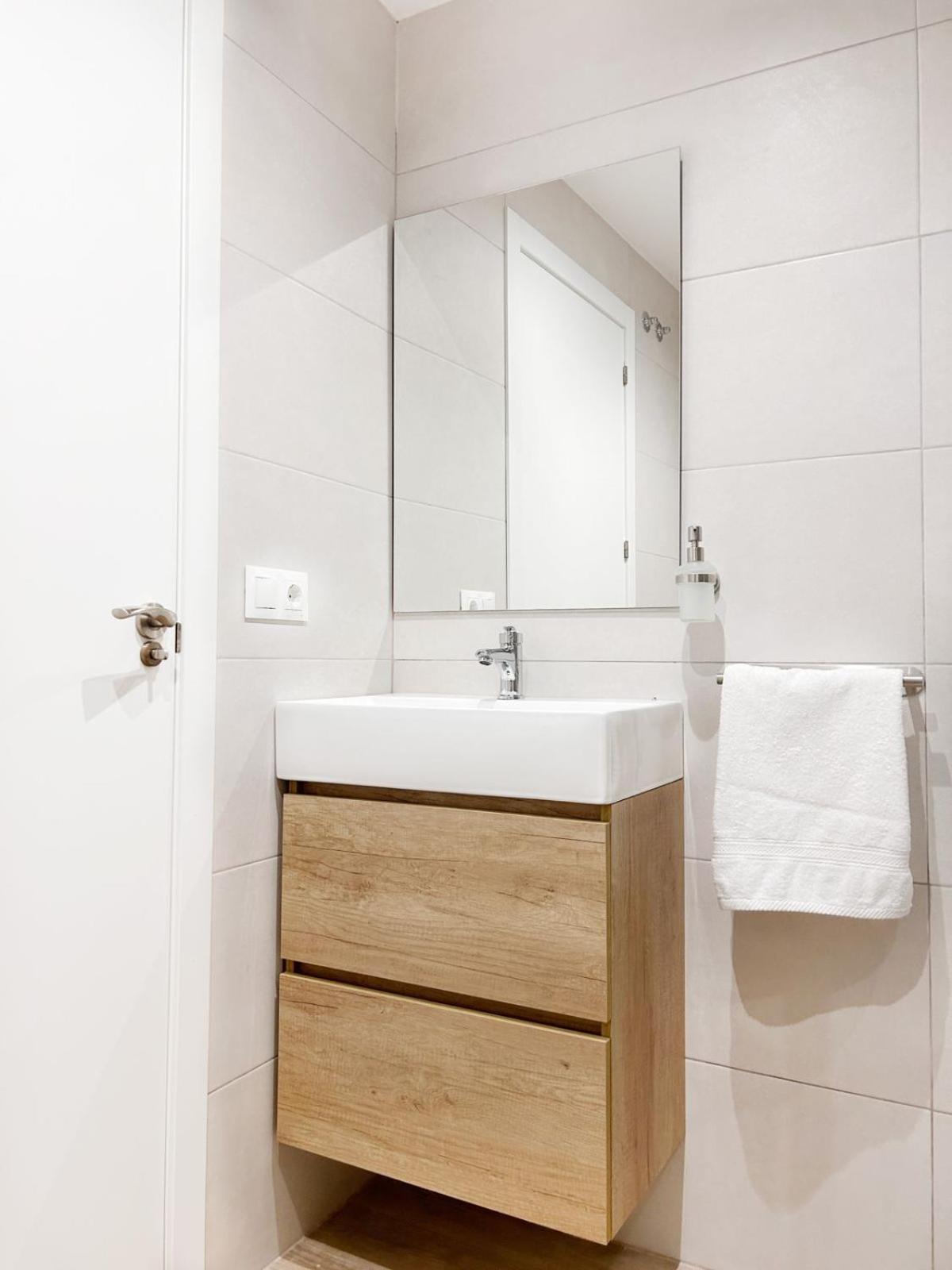 Apartamento Junto A Ruzafa Cerca Del Centro Valensiya Dış mekan fotoğraf